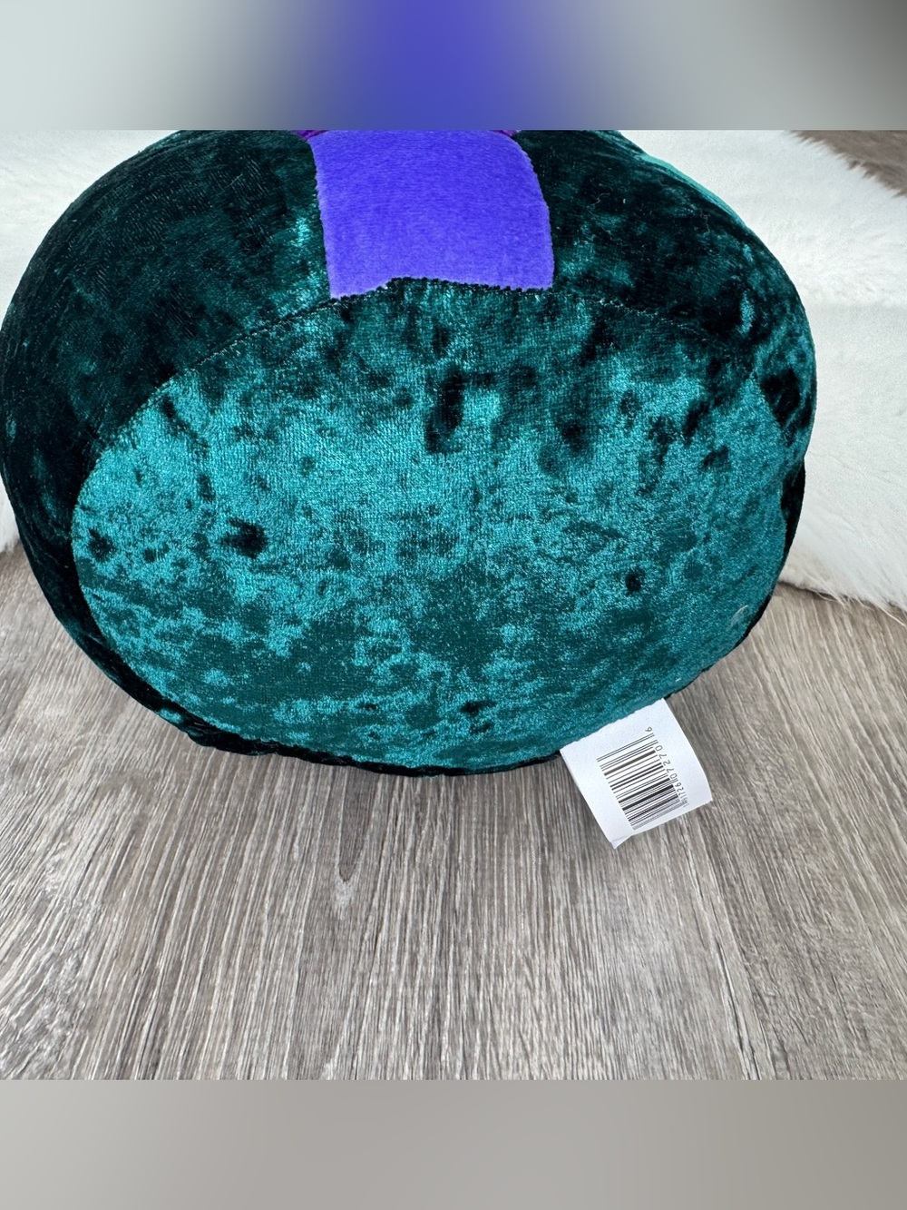 2026 BERKSHIRE HATHAWAY 10” Warren Buffett LIMITED EDITION SQUISHMALLOW - Picture 7 of 8